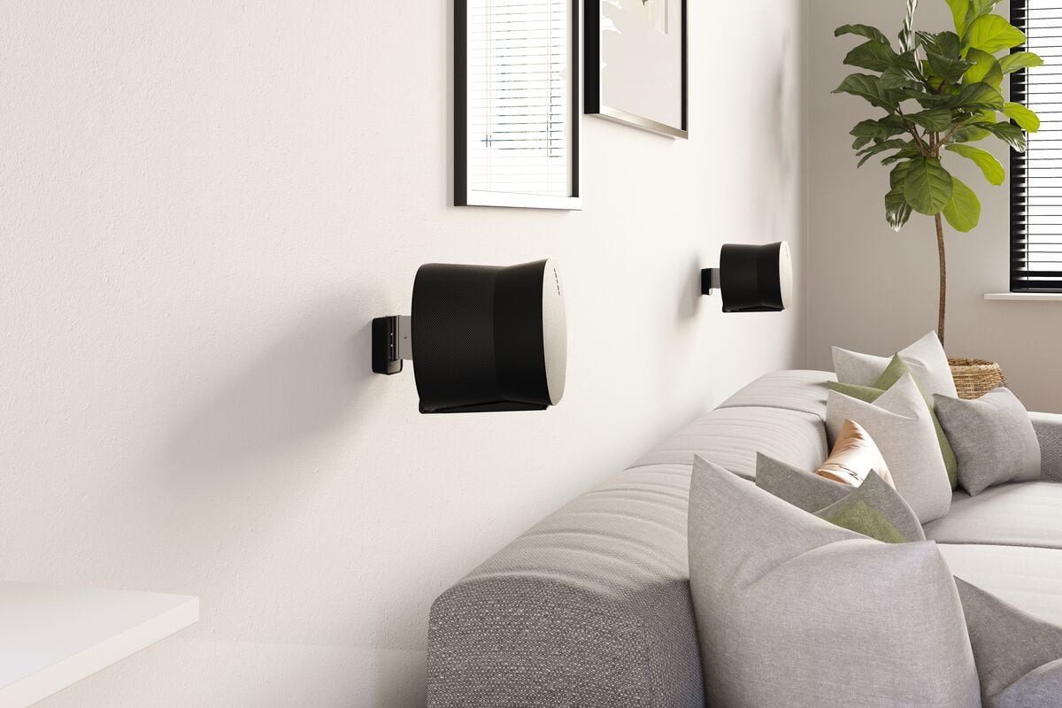 SWM 4131 Sonos Era 300 wall mount (black) | Vogel's