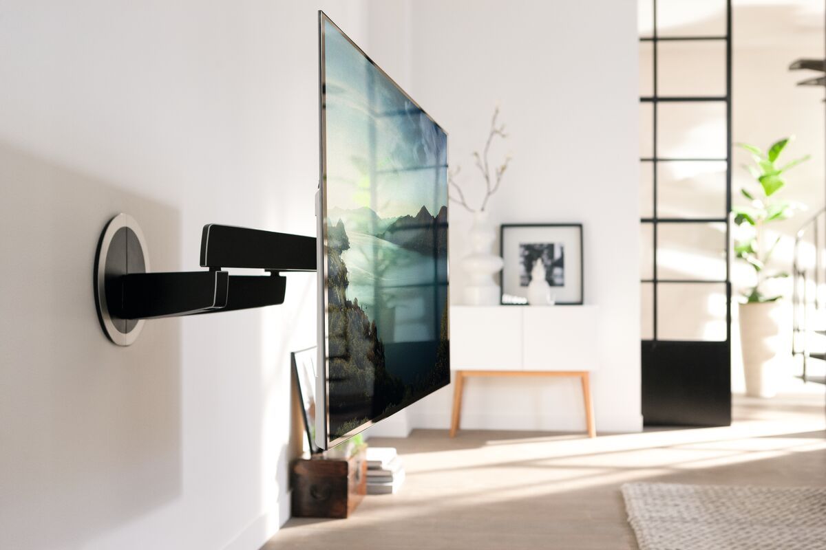 Vogel's MotionMount (NEXT 7355) Elektrisch draaibare tv-muurbeugel - Geschikt voor 40 tot 65 inch tv's tot Draaibaar (tot 120°) - Ambiance